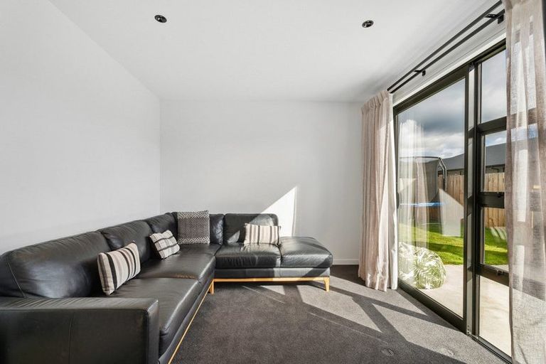 Photo of property in 8 Pounamu Avenue, Albert Town, Wanaka, 9305