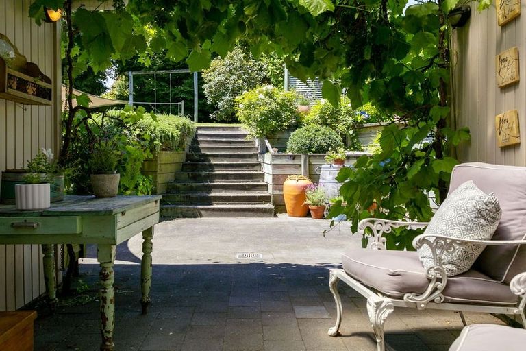 Photo of property in 66 Shepherd Road, Waipahihi, Taupo, 3330