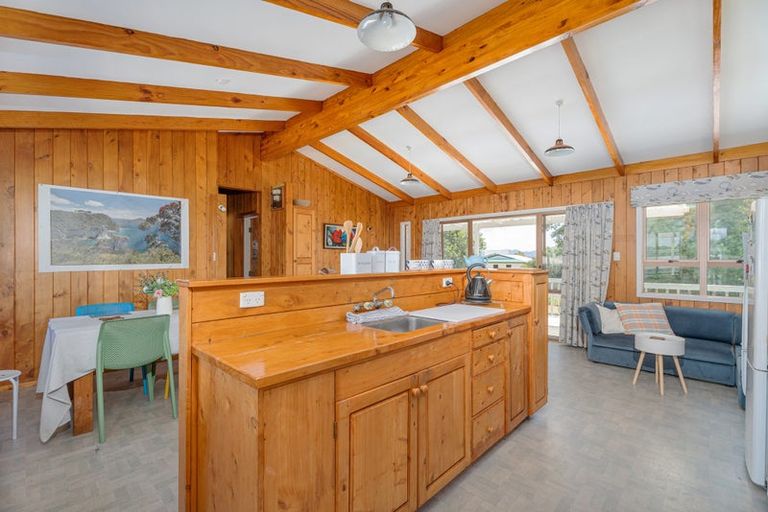 Photo of property in 45 Oyster Drive, Cooks Beach, Whitianga, 3591