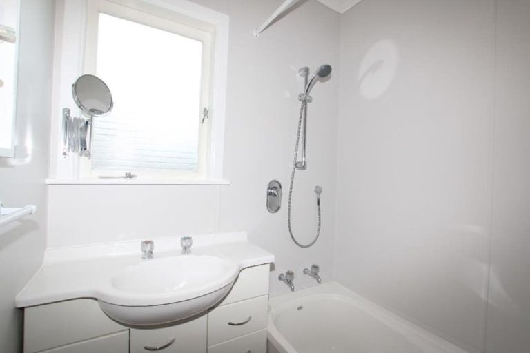 Photo of property in 65 Godley Road, Green Bay, Auckland, 0604