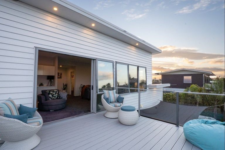 Photo of property in 1330b Papamoa Beach Road, Papamoa Beach, Papamoa, 3118