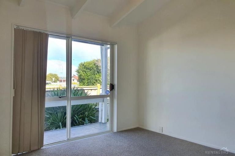 Photo of property in 78 Shifnal Drive, Randwick Park, Auckland, 2105