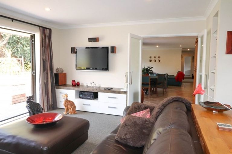 Photo of property in 6 Edward Bullen Place, Thames, 3500