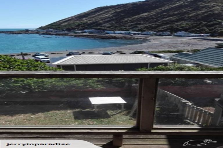 Photo of property in 3/48 Owhiro Bay Parade, Owhiro Bay, Wellington, 6023