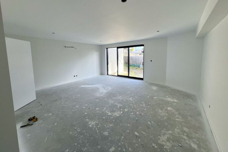 Photo of property in 4/133 Blighs Road, Strowan, Christchurch, 8052