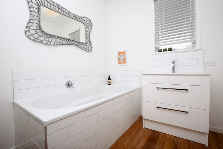 Photo of property in 54 Helena Street, Massey, Auckland, 0614