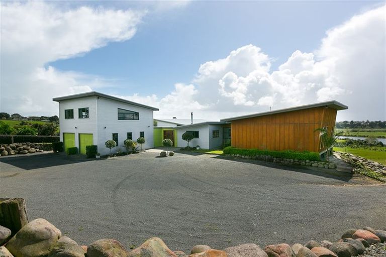 Photo of property in 1408b Devon Road, Brixton, Waitara, 4382