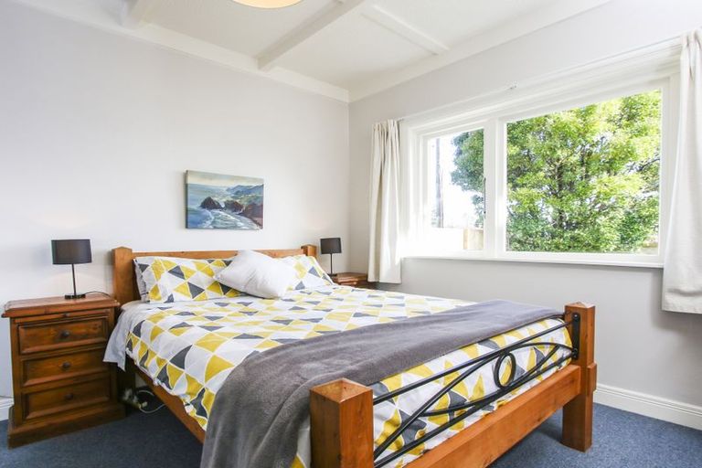 Photo of property in 2/3 Copley Street, New Lynn, Auckland, 0600