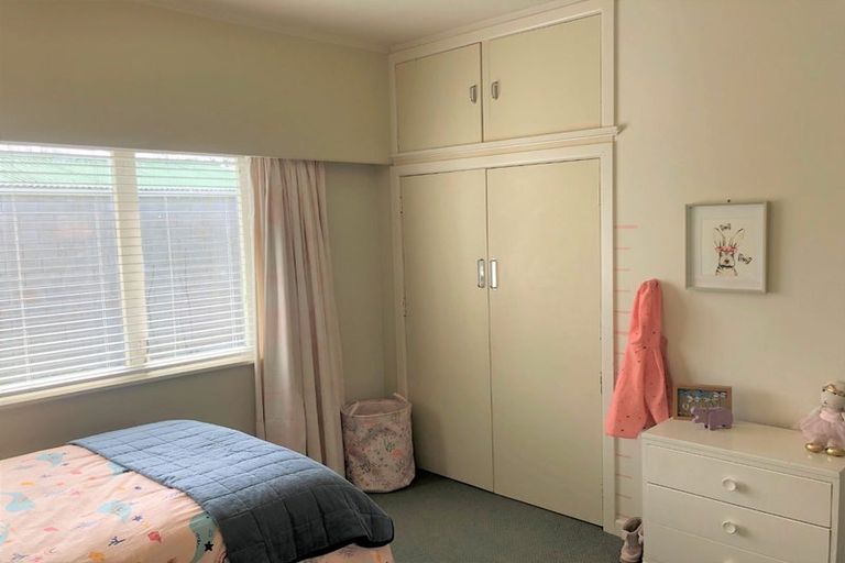 Photo of property in 18 Mcnicol Street, Fairfield, Hamilton, 3214