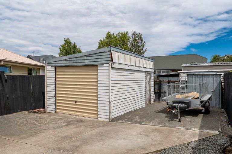 Photo of property in 10 Burwood Road, Burwood, Christchurch, 8083