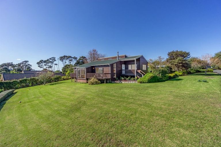 Photo of property in 35 Sarah Todd Lane, Waimauku, 0812