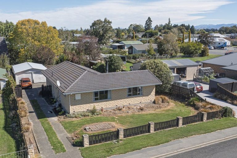 Photo of property in 8 Saint Leonards Street, Culverden, 7392