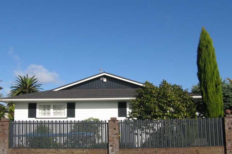 Photo of property in 6 De Menech Grove, Avalon, Lower Hutt, 5011