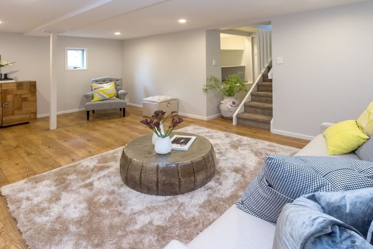 Photo of property in 65 Meadway, Sunnyhills, Auckland, 2010