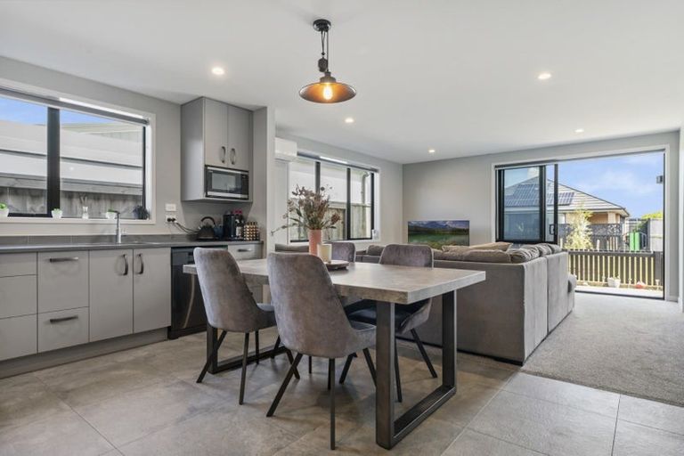 Photo of property in 3 Rose Lane, Papamoa, 3118