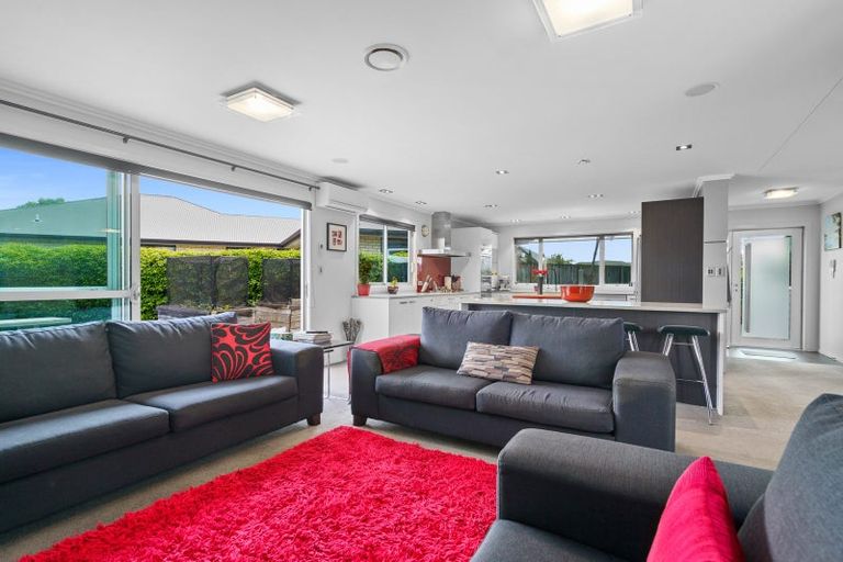 Photo of property in 19 Honiss Place, Cambridge, 3434