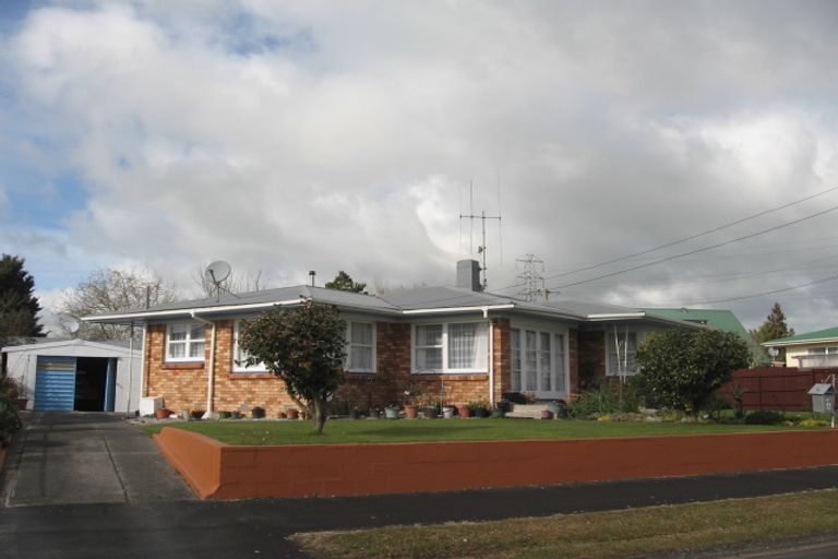 Photo of property in 38 Southsea Crescent, Silverdale, Hamilton, 3216