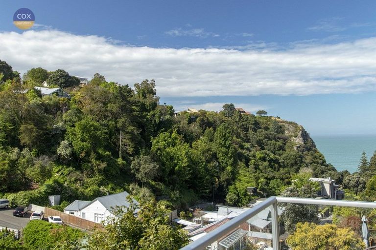 Photo of property in 43 Coote Road, Bluff Hill, Napier, 4110