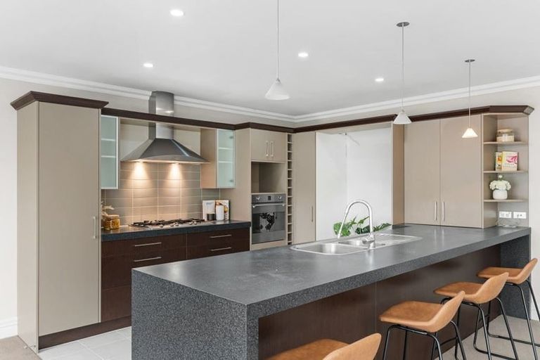 Photo of property in 24 Date Crescent, Aidanfield, Christchurch, 8025