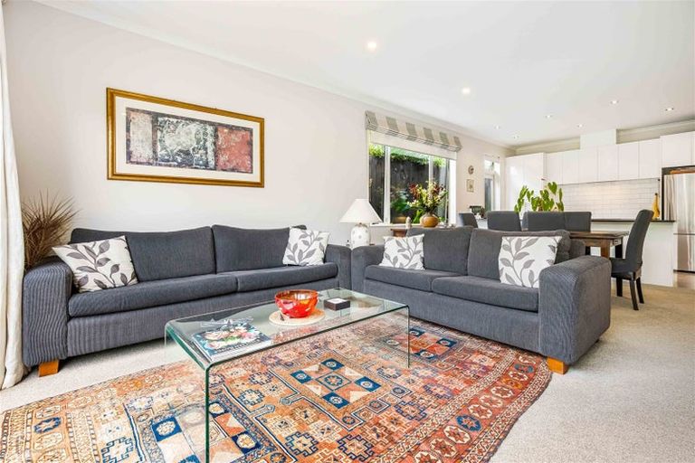 Photo of property in 3 Waiarohia Place, Hobsonville, Auckland, 0616