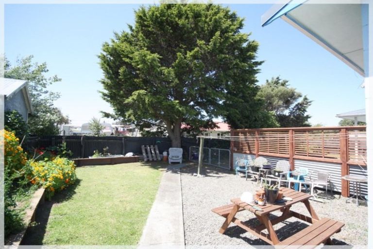 Photo of property in 169 Seabury Avenue, Foxton Beach, Foxton, 4815