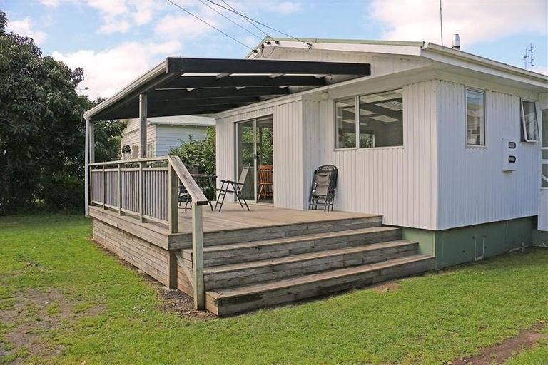 Photo of property in 555 Leigh Road, Whangateau, Warkworth, 0985