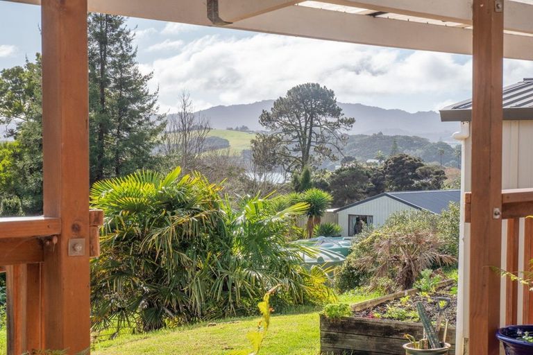 Photo of property in 41 Beach Road, Mangonui, 0420