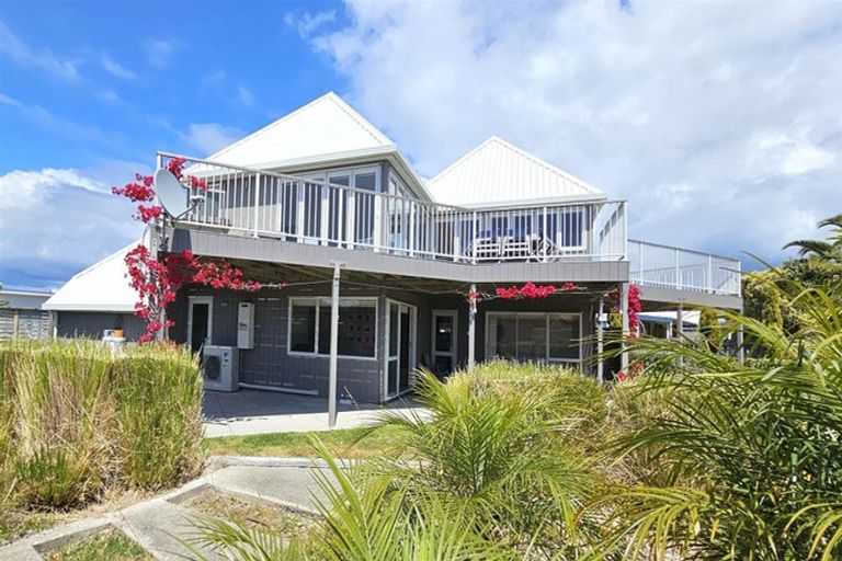 Photo of property in 100 Cordyline Crescent, Matarangi, Whitianga, 3592