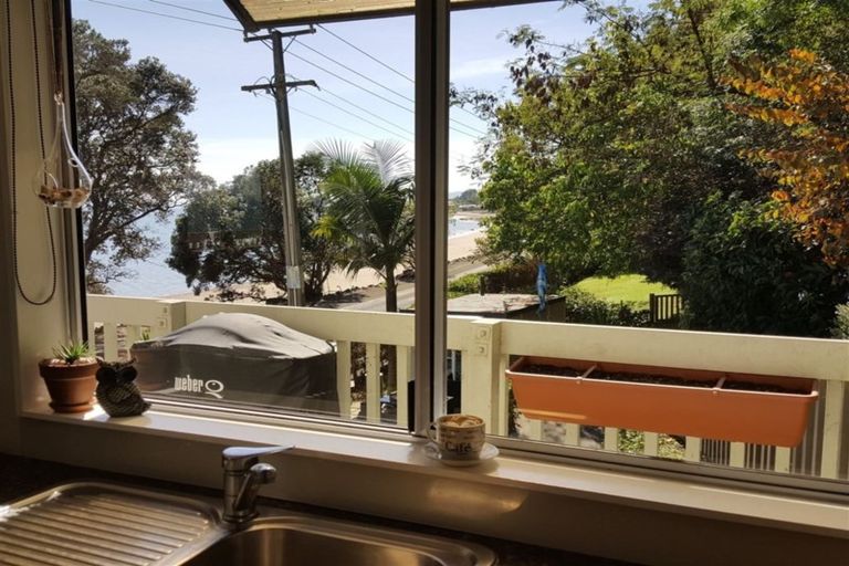 Photo of property in 394 Thames Coast Road, Thornton Bay, Thames, 3575