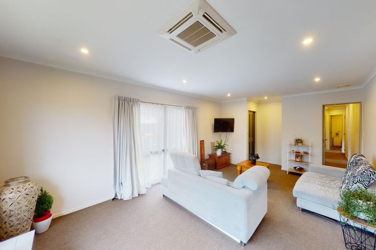 Photo of property in 19c Railway Street West, Papakura, 2110