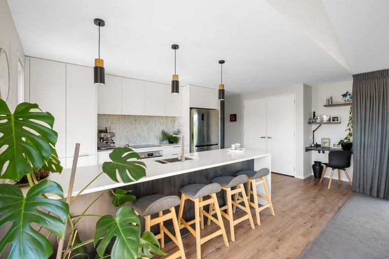 Photo of property in 8 Tahi Street, Albert Town, Wanaka, 9305