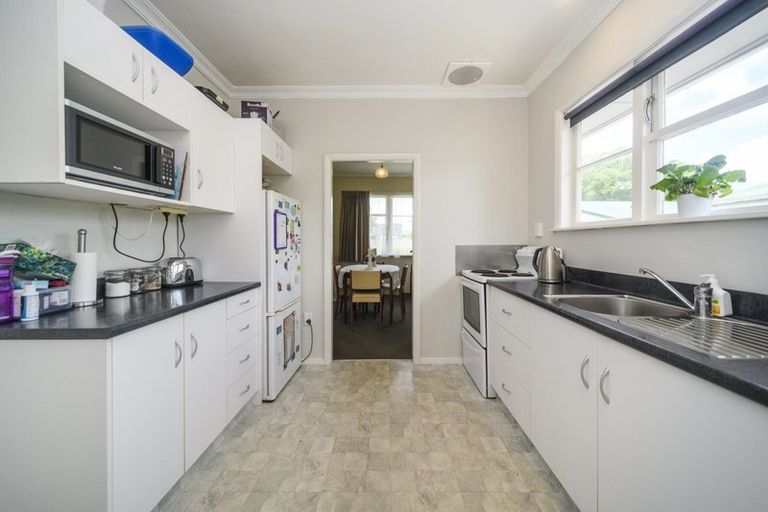 Photo of property in 25 Limbrick Street, Terrace End, Palmerston North, 4410