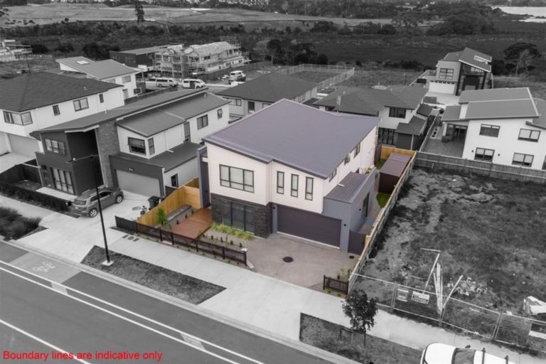 Photo of property in 21 Craigs Way, Hobsonville, Auckland, 0616