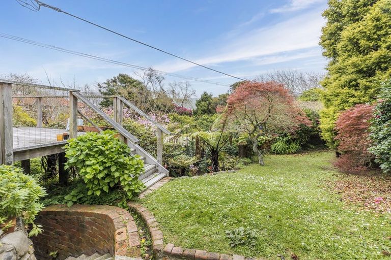 Photo of property in 18 Tawa Terrace, Tawa, Wellington, 5028