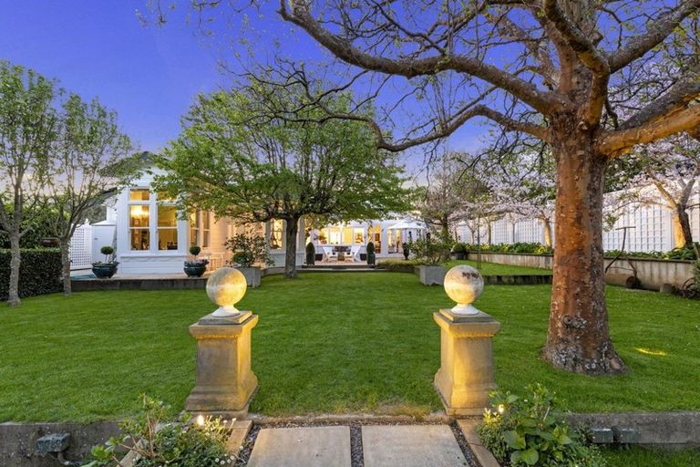 Photo of property in 31 Huanui Street, Ranui, Porirua, 5024