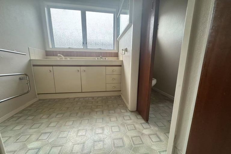 Photo of property in 19 Queenwood Avenue, Queenwood, Hamilton, 3210