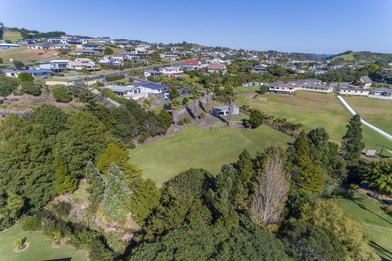 Photo of property in 30 Berghan Road, Coopers Beach, 0420