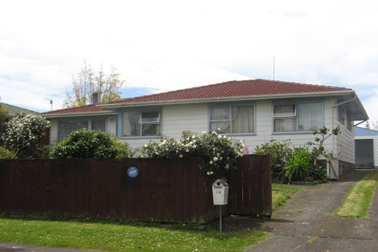 Photo of property in 13 Arnwood Street, Manurewa, Auckland, 2102