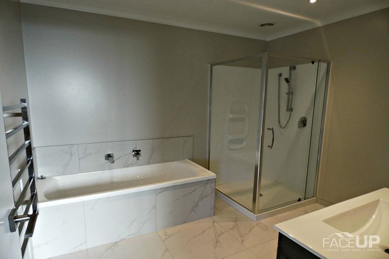 Photo of property in 6 Tuatua Road, Hobsonville, Auckland, 0616