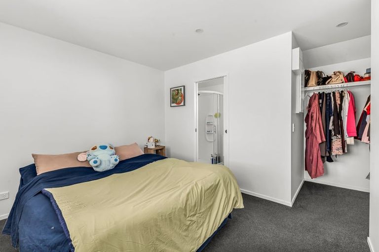 Photo of property in 4 Banks Street, Marfell, New Plymouth, 4310