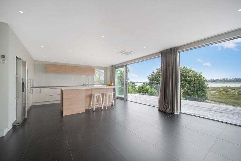 Photo of property in 1f Herbert Street, Hauraki, Auckland, 0622