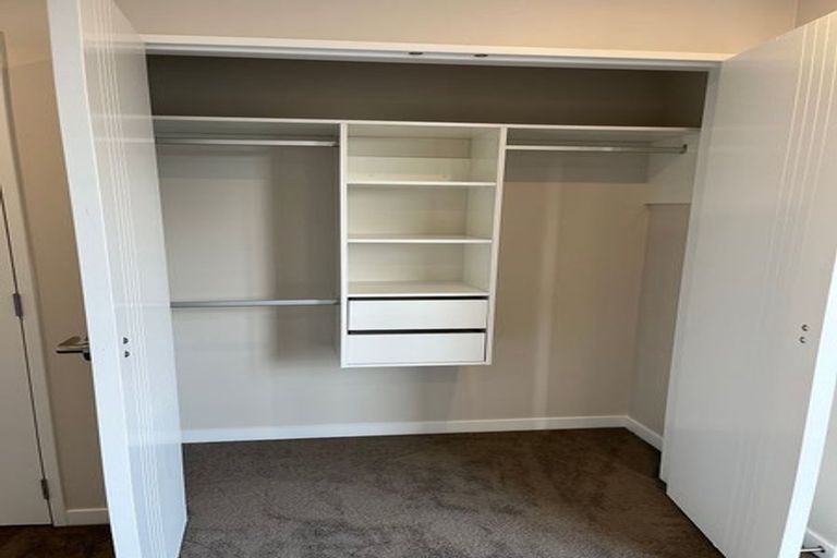 Photo of property in 6/58 Te Atatu Road, Te Atatu South, Auckland, 0610