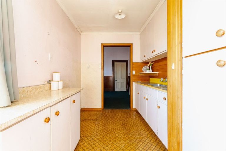 Photo of property in 28 Reid Road, South Dunedin, Dunedin, 9012