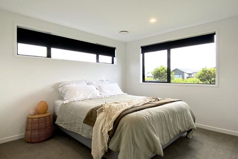 Photo of property in 10 Tangaroa Place, Poike, Tauranga, 3112