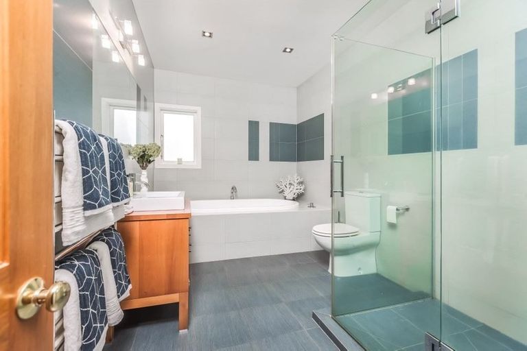 Photo of property in 73 Kowhai Road, Mairangi Bay, Auckland, 0630