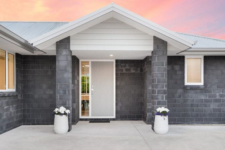 Photo of property in 81 Jarrett Terrace, Leamington, Cambridge, 3432