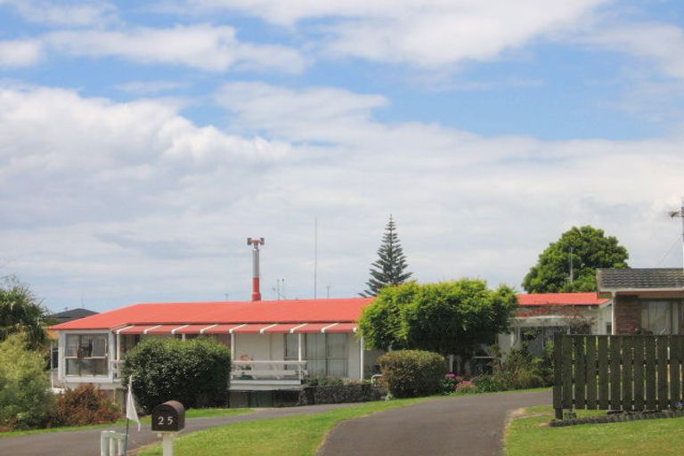 Photo of property in 23 Bramley Drive, Omokoroa, 3114