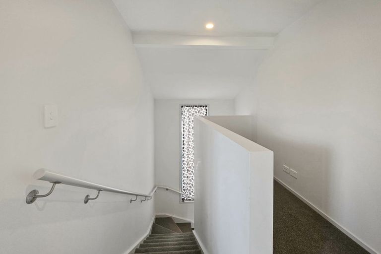 Photo of property in 55a Larnoch Road, Henderson, Auckland, 0610