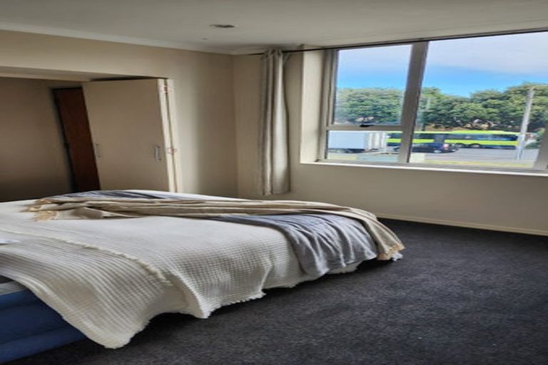 Photo of property in Construction House, 53/80 Kent Terrace, Mount Victoria, Wellington, 6011