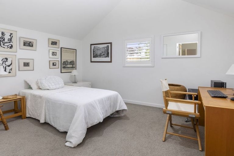 Photo of property in 4/56 Hewitts Road, Merivale, Christchurch, 8014